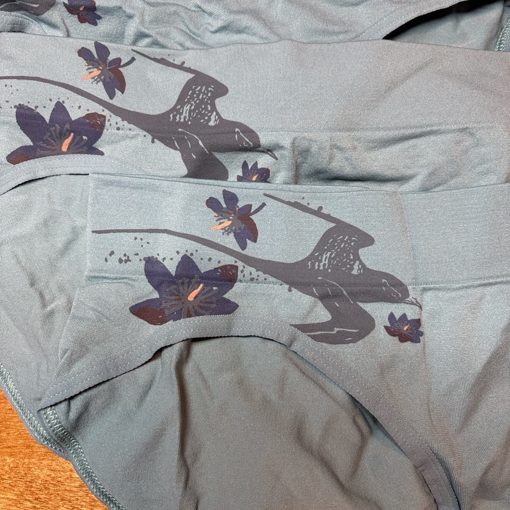 Patagonia Active Brief Medium NWT